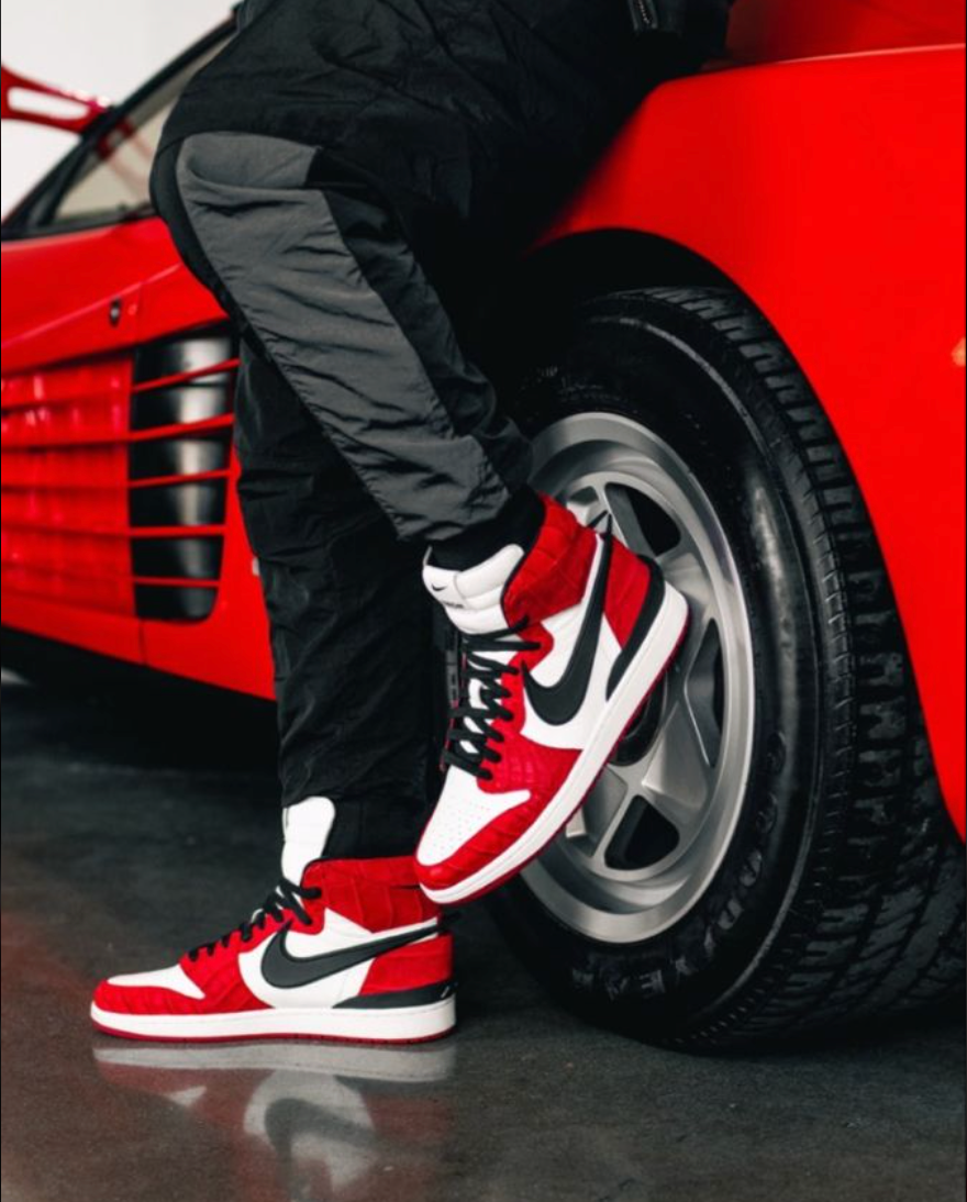 Air Jordan 1 OG “Chicago” (1986) - Image 2