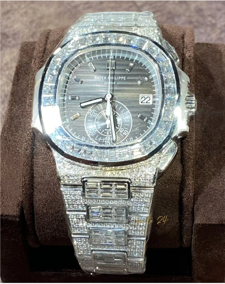 Patek Philippe Nautilus Chronograph 5980/1400G-001 (with aftermarket diamond setting) - Image 2